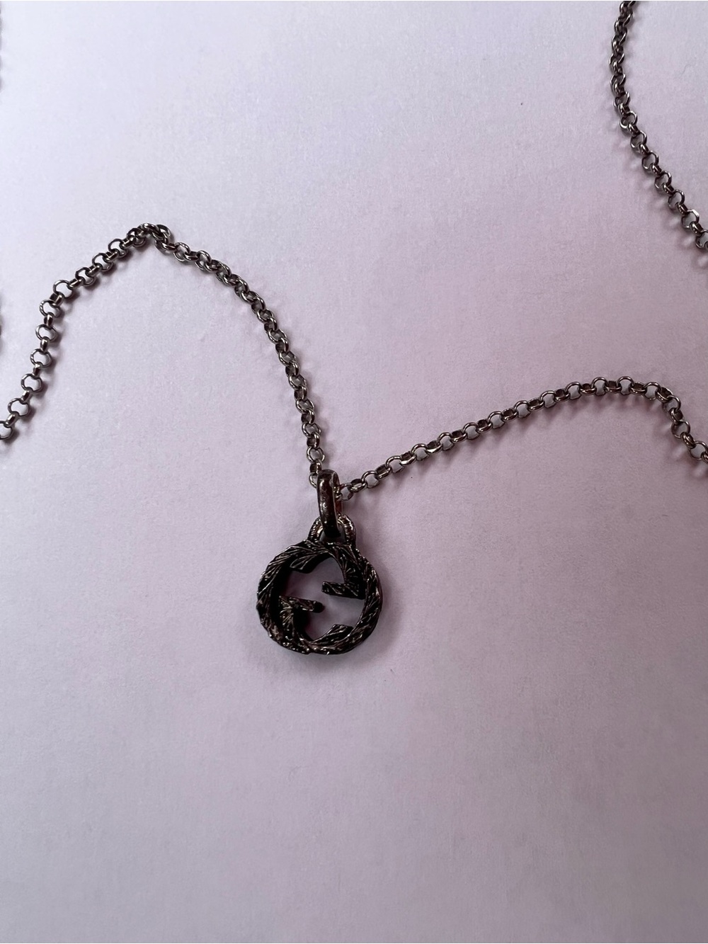 Gucci Silver Interlocking G Rope-Edge Pendant Necklace - Picture 9 of 9
